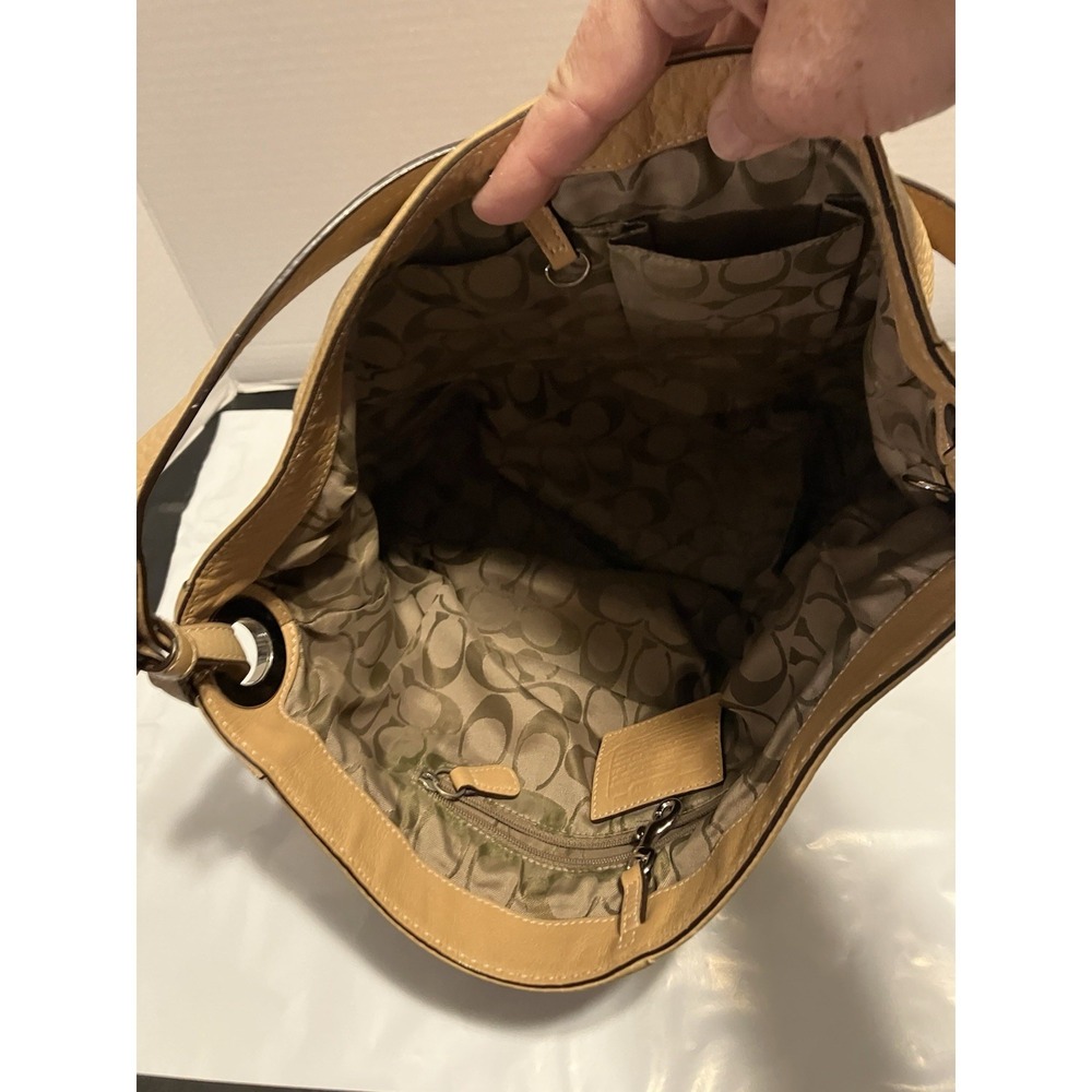 Vintage Coach Beige/ Tan  Pebbled Leather Slouchy Hobo Bucket Shoulder Bag 5715 - Picture 4 of 13